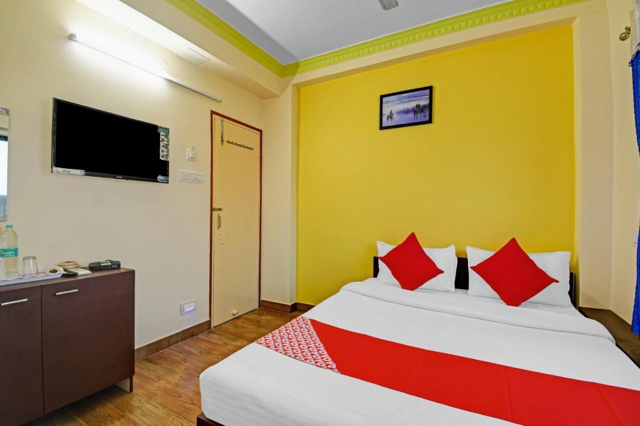 Oyo Flagship 84655 S S Guest House Calcutta Extérieur photo